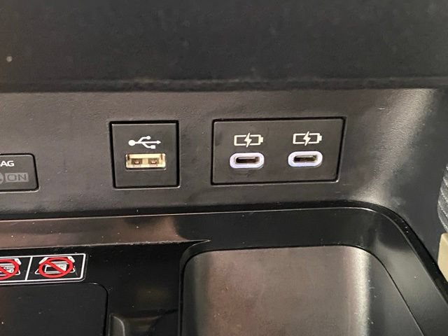 Used 2025 Toyota Camry SE FWD image 21