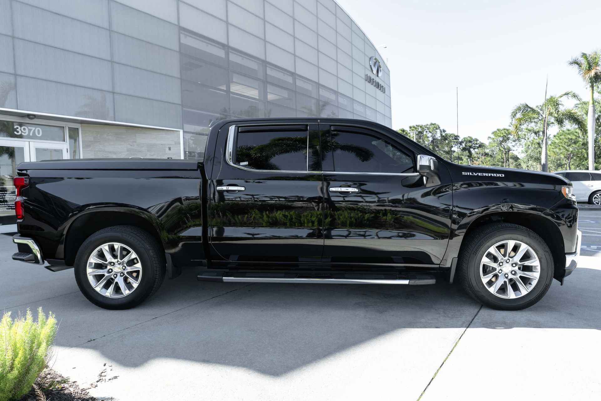 Used 2021 Chevrolet Silverado 1500 LTZ image 26
