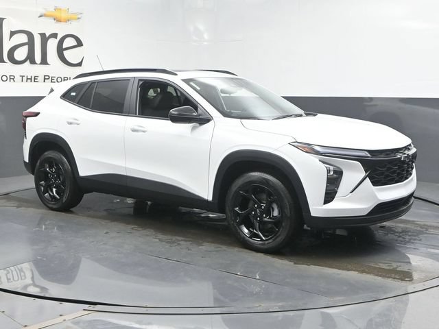 New 2026 Chevrolet Trax LT w/ Sunroof Package FWD image 6
