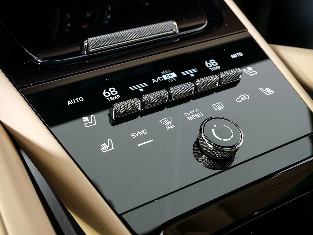 New 2026 Porsche Cayenne image 17