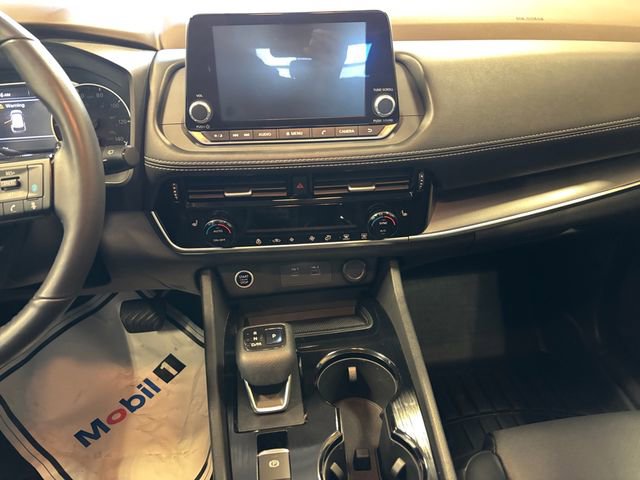 Used 2021 Nissan Rogue SV w/ Premium Package image 11