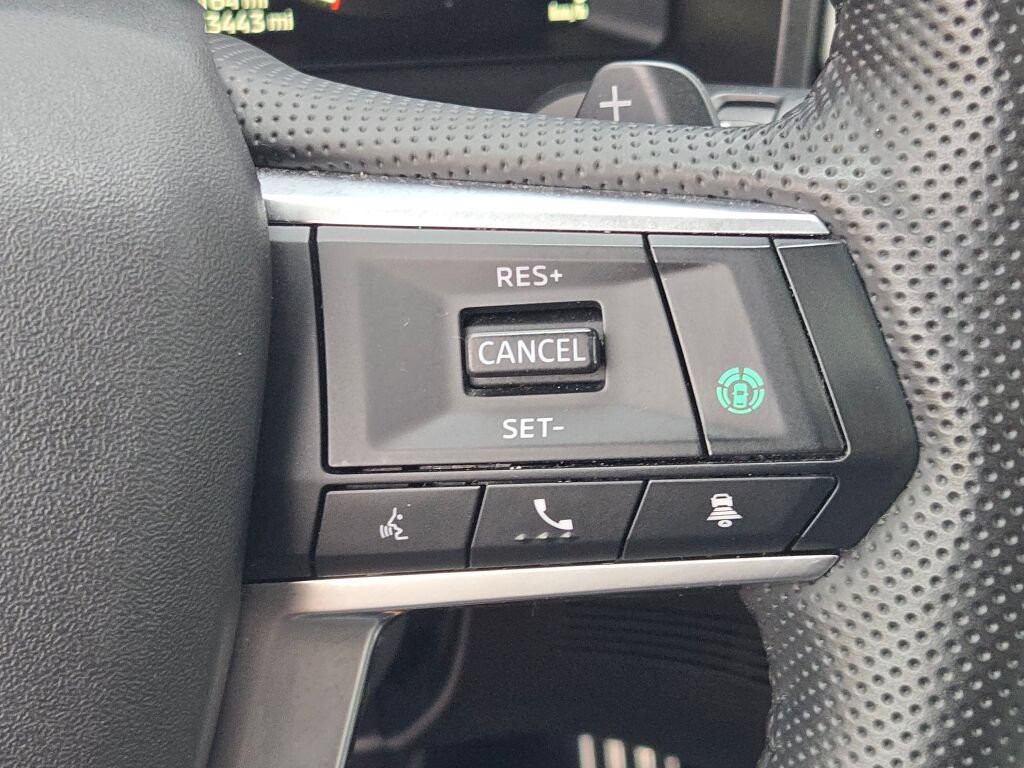 Used 2025 Mitsubishi Outlander SEL AWD/4WD image 35