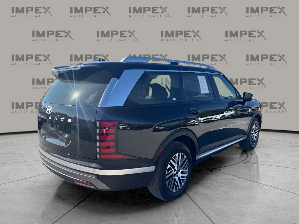 Used 2026 Hyundai Palisade SEL FWD image 8