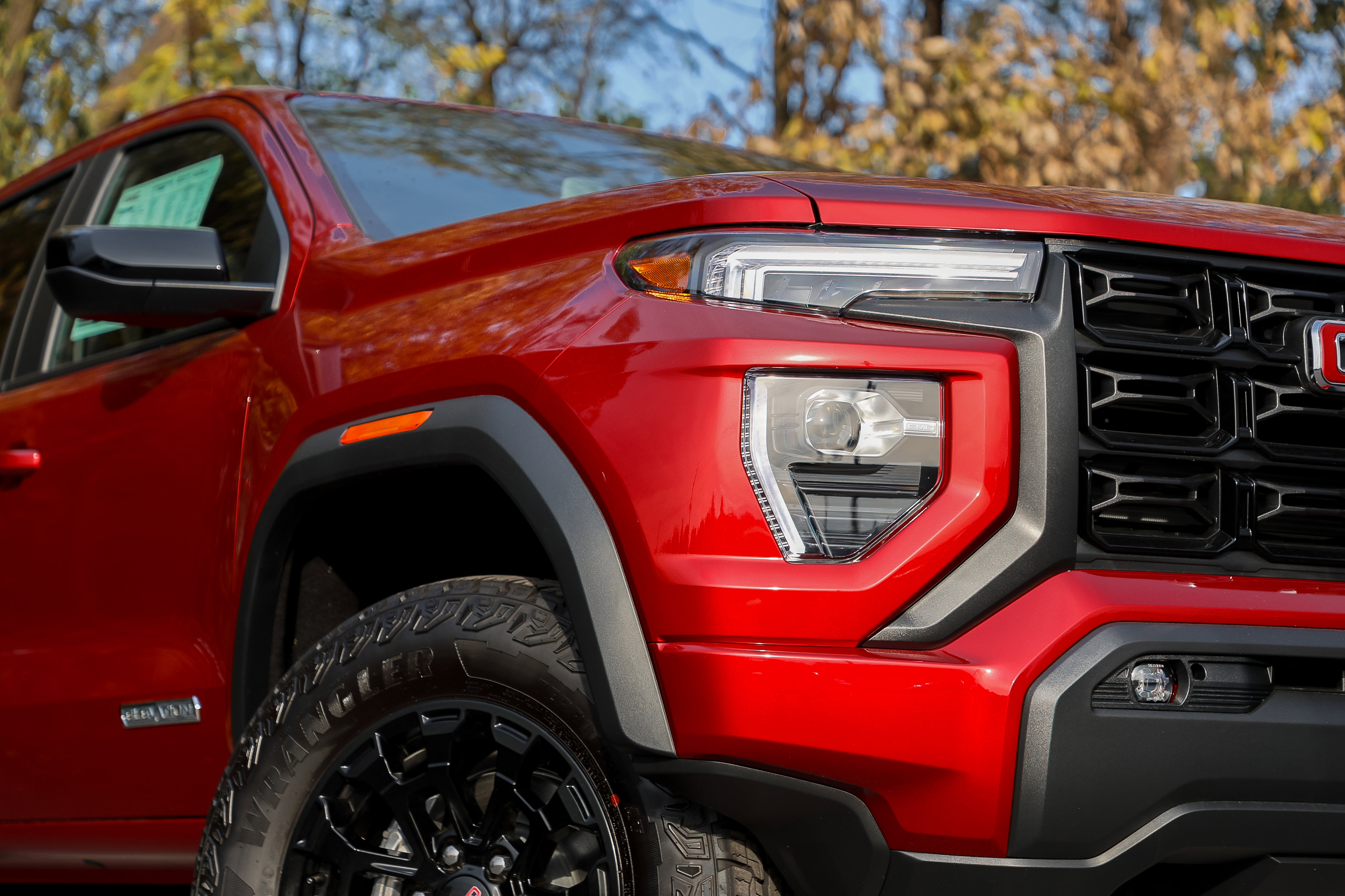 New 2026 GMC Canyon Elevation w/ Convenience Package image 3