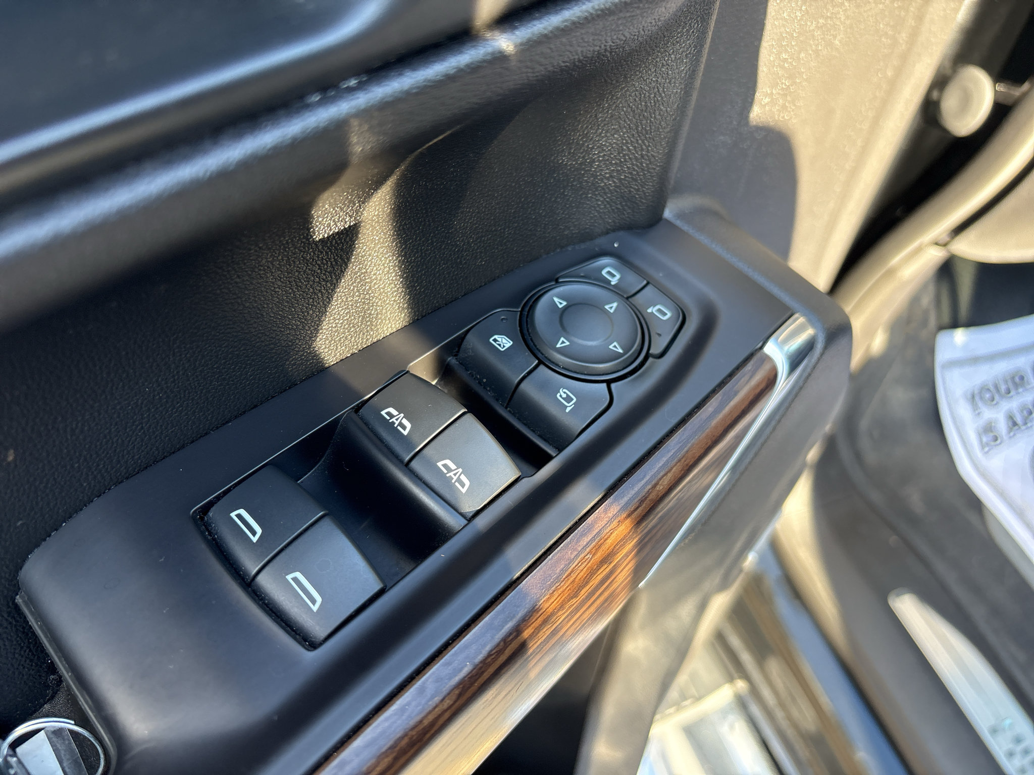 Used 2021 Chevrolet Silverado 1500 High Country AWD/4WD image 17