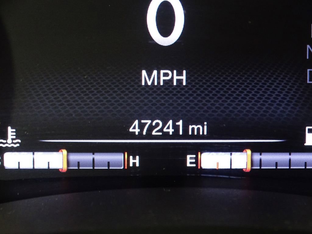 Used 2018 Jeep Renegade Limited image 41