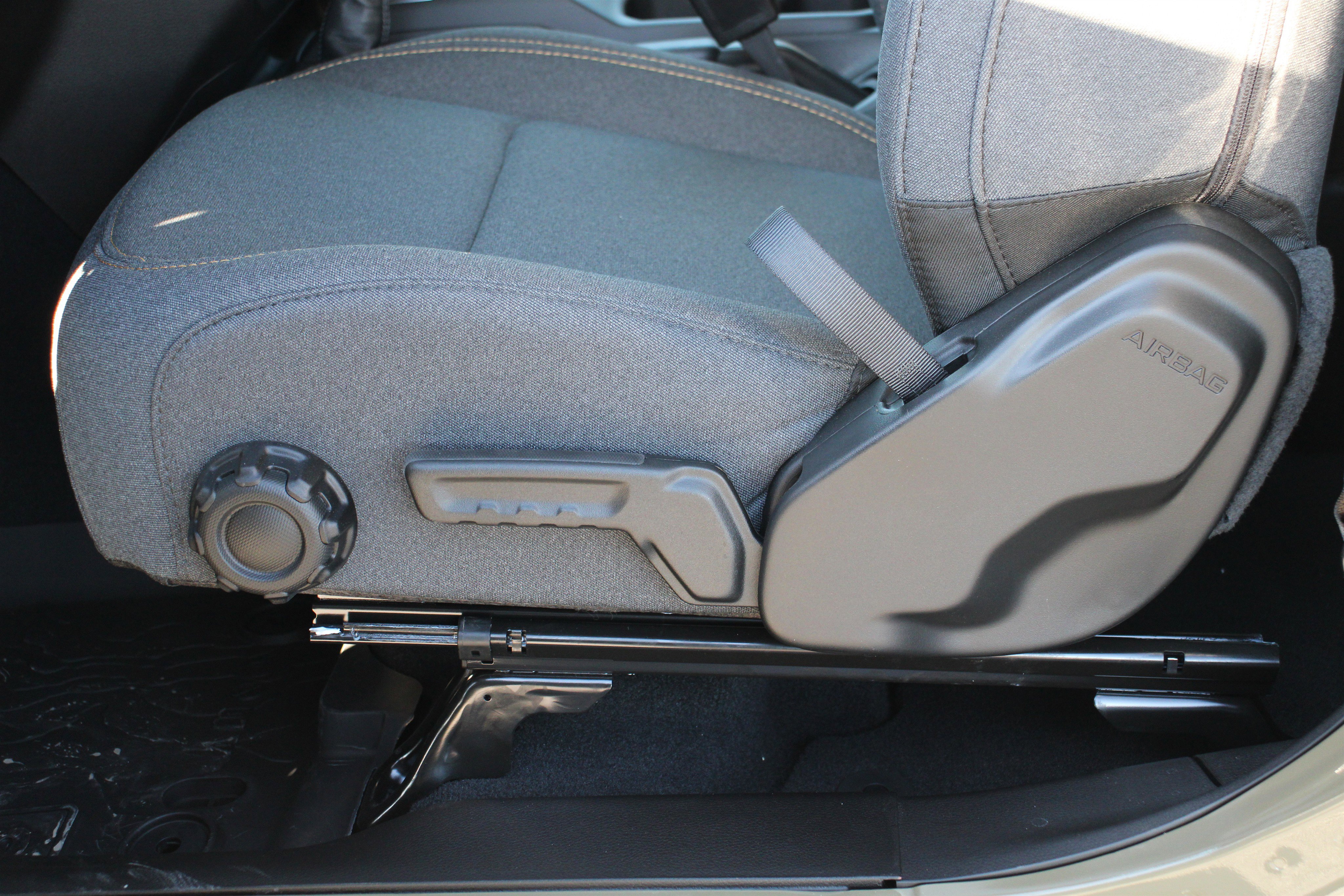 New 2026 Jeep Gladiator Sport image 4