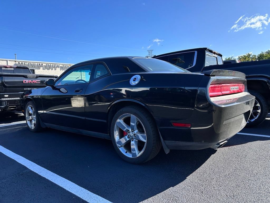 Used 2010 Dodge Challenger R/T RWD image 3