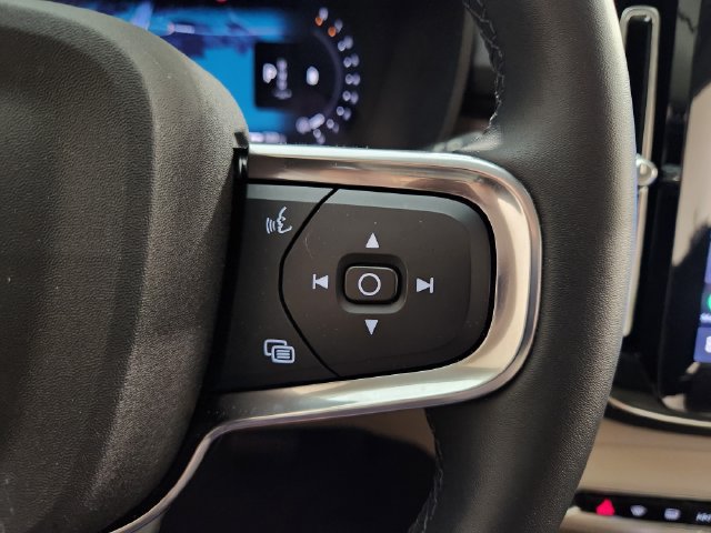 Certified 2026 Volvo XC40 B5 Ultra w/ Protection Package Premier AWD/4WD image 29