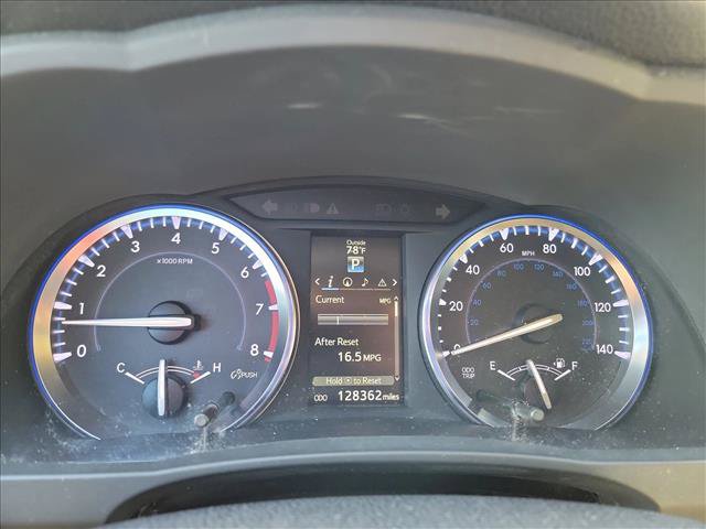 Used 2014 Toyota Highlander XLE FWD image 18