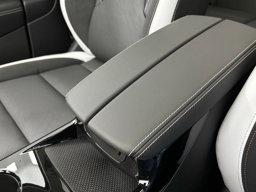 New 2025 Buick Envision Sport Touring image 31