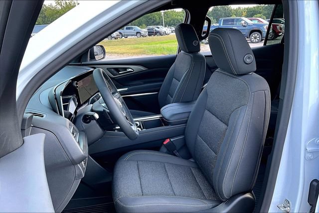 New 2027 Chevrolet Traverse LT w/ Driver Confidence Package FWD image 9