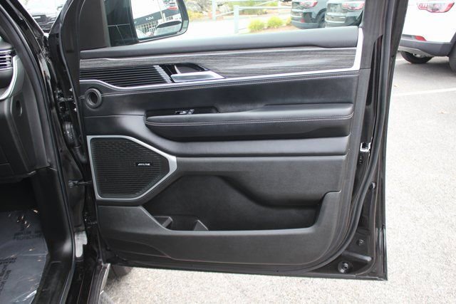 Used 2022 Jeep Wagoneer Series III image 33