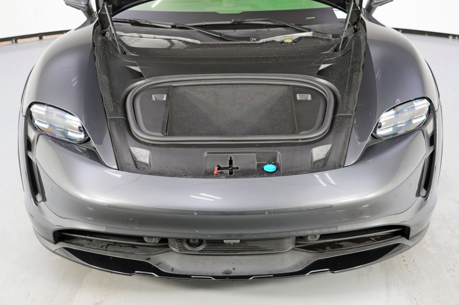 Used 2023 Porsche Taycan 4S w/ Performance Package AWD/4WD image 8