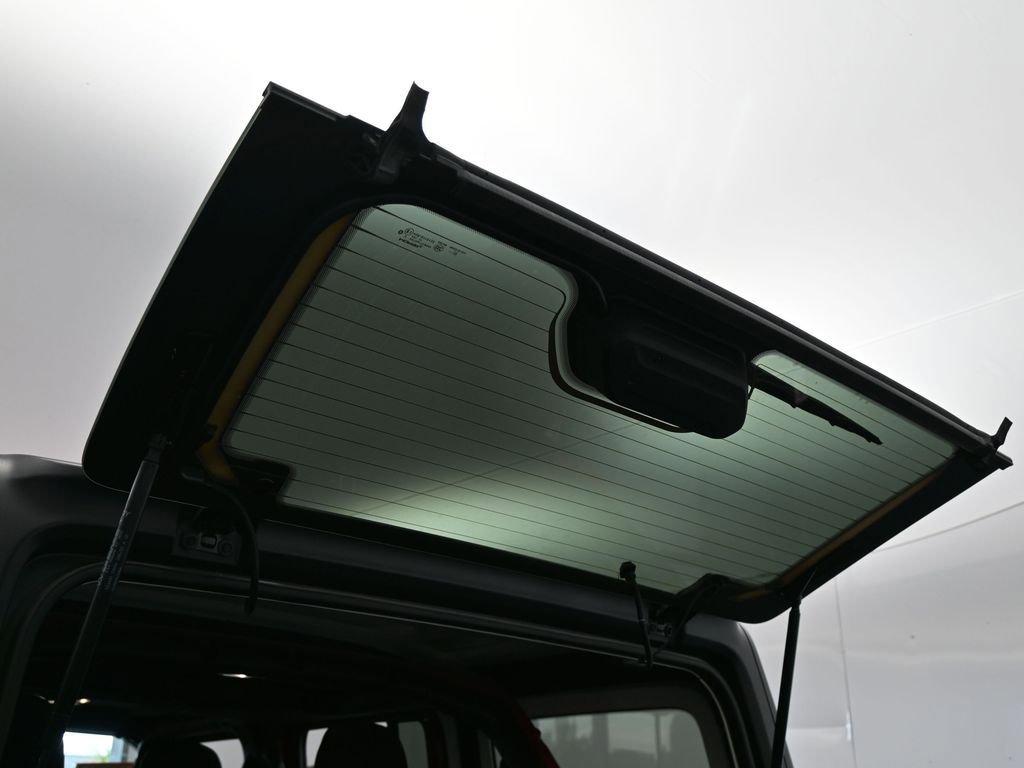 Used 2022 Jeep Wrangler Unlimited Sport image 43