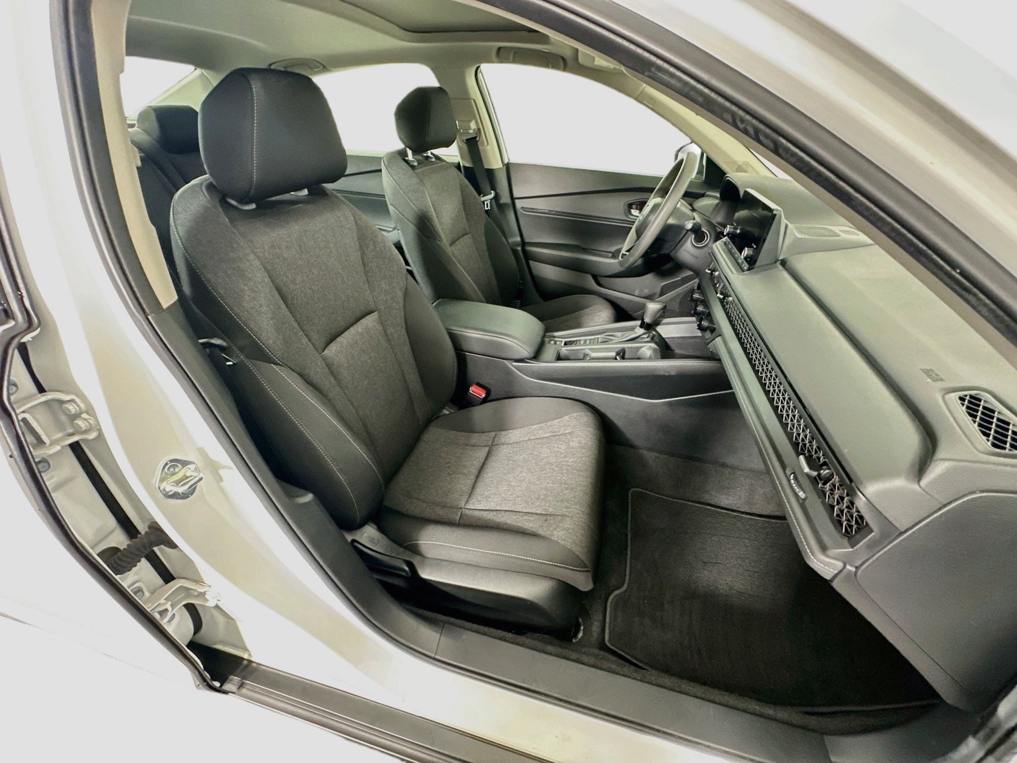 Used 2024 Honda Accord EX image 30