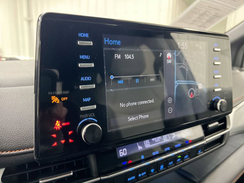 Used 2022 Toyota Sienna XSE image 14