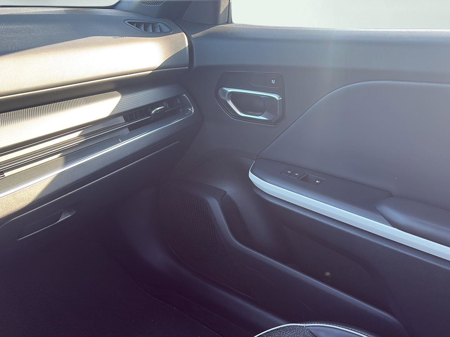 Used 2025 Kia K4 GT-Line image 24