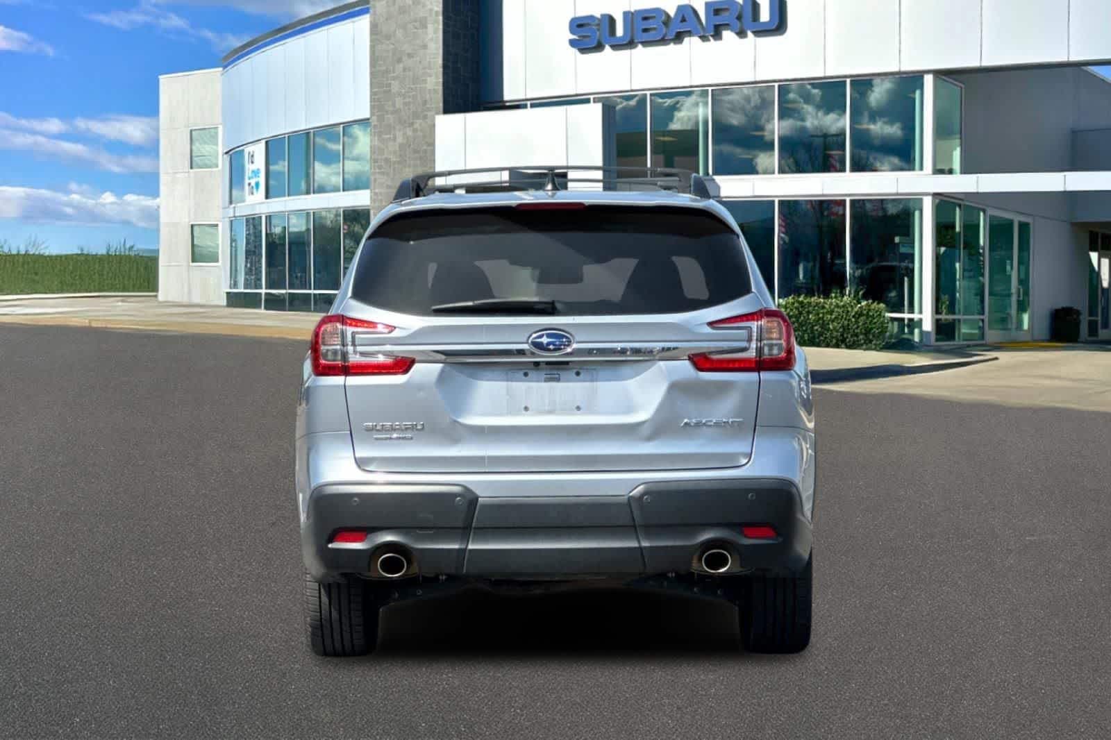 Used 2023 Subaru Ascent Premium w/ Convenience Package AWD/4WD image 7