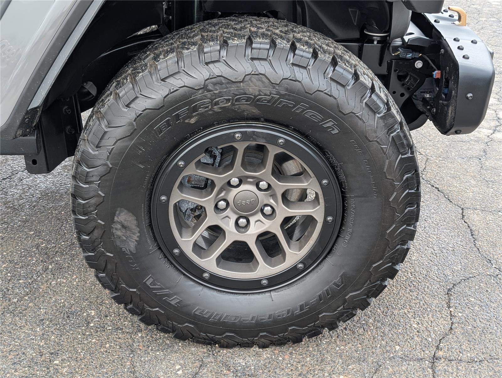 Used 2023 Jeep Wrangler Unlimited Rubicon 392 w/ Xtreme Recon 35" Tire Package AWD/4WD image 10