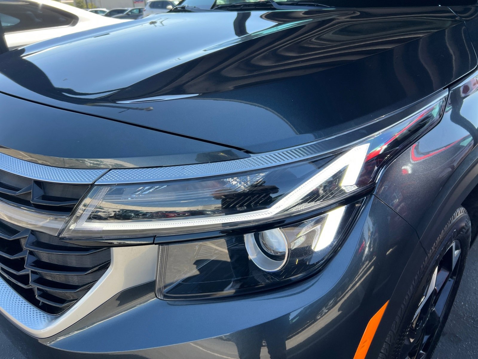 Used 2024 Kia Seltos EX image 17