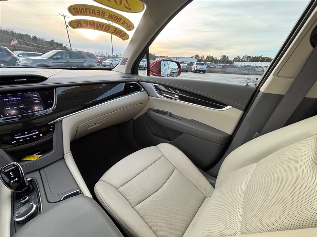 Used 2020 Cadillac XT6 Premium Luxury image 21