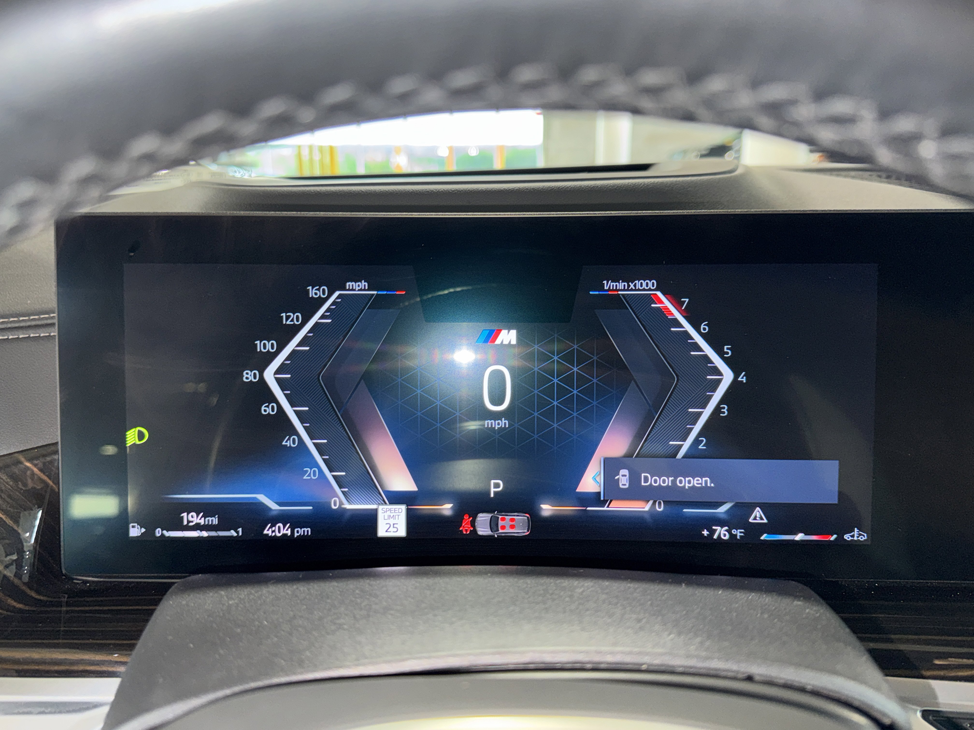 Certified 2025 BMW X7 xDrive40i w/ M Sport Package image 25