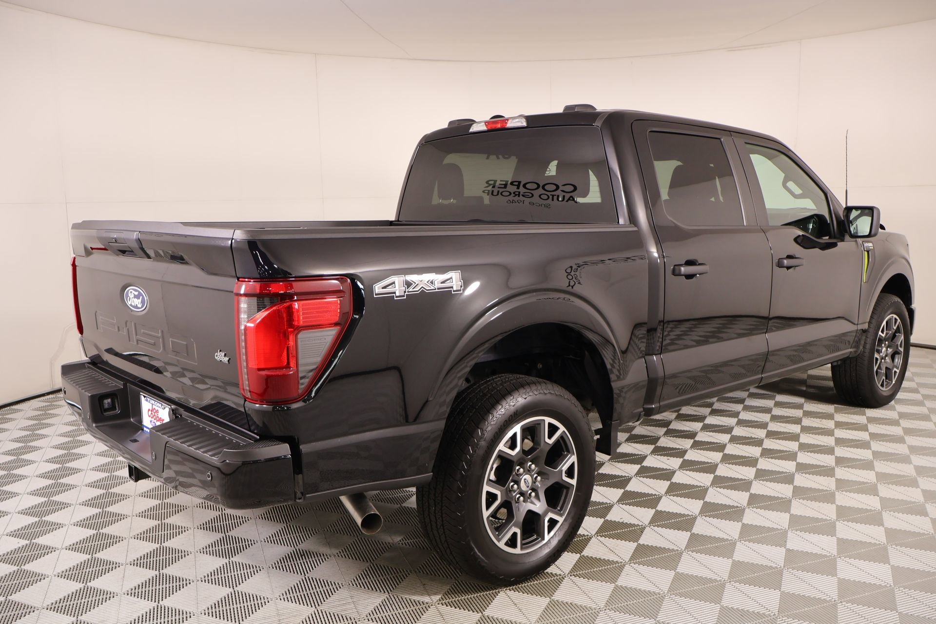 Used 2025 Ford F150 STX w/ Equipment Group 200A AWD/4WD image 19
