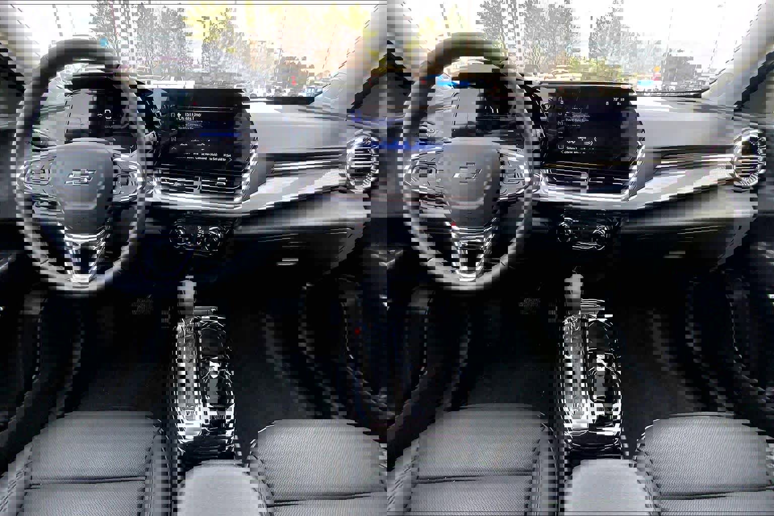 Used 2026 Chevrolet Trax ACTIV w/ Driver Confidence Package image 15