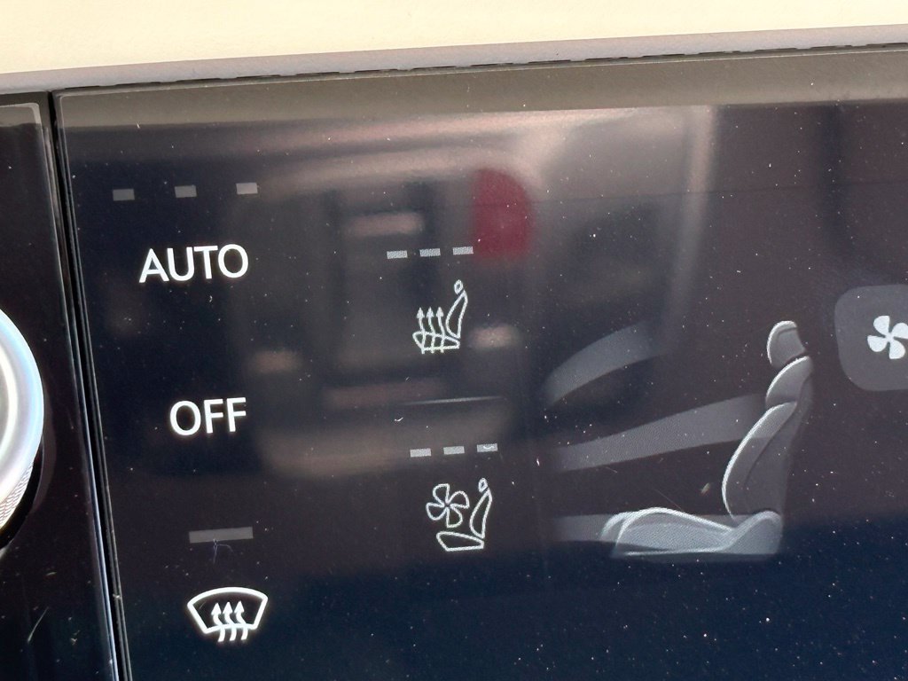 New 2027 Genesis GV70 2.5T Advanced AWD/4WD image 12