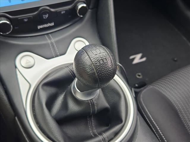 Used 2020 Nissan 370Z Coupe RWD image 12