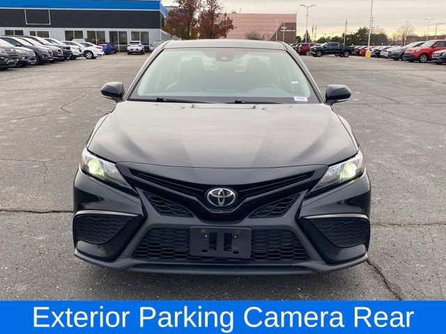 Used 2023 Toyota Camry SE video 3