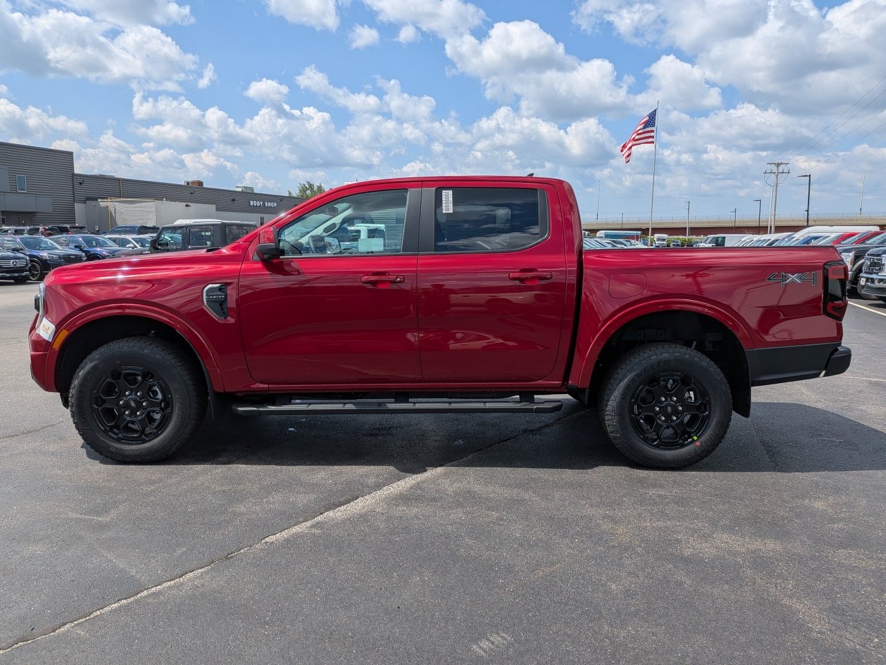 New 2026 Ford Ranger Lariat w/ Black Appearance Package AWD/4WD image 7