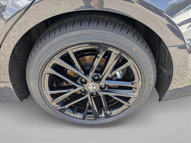 Used 2025 Toyota Camry SE image 9