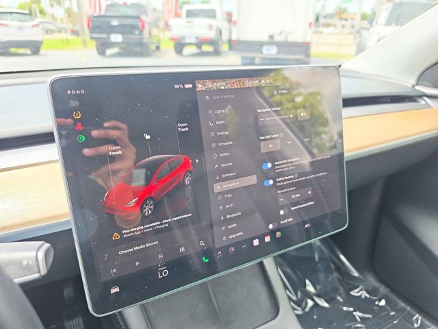 Used 2023 Tesla Model Y Long Range image 24