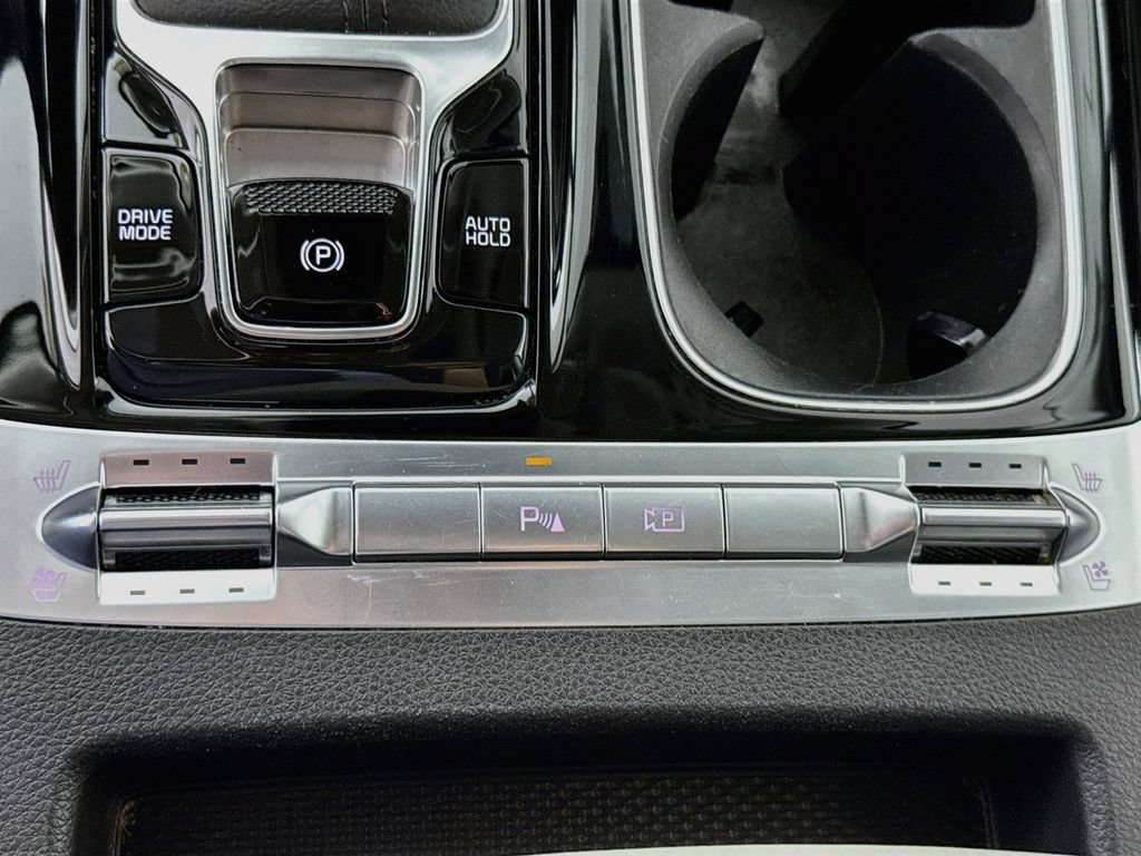 Used 2022 Kia Carnival SX FWD image 12