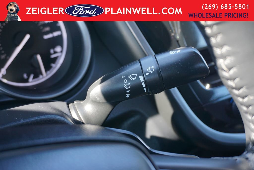 Used 2024 Toyota Camry SE image 25