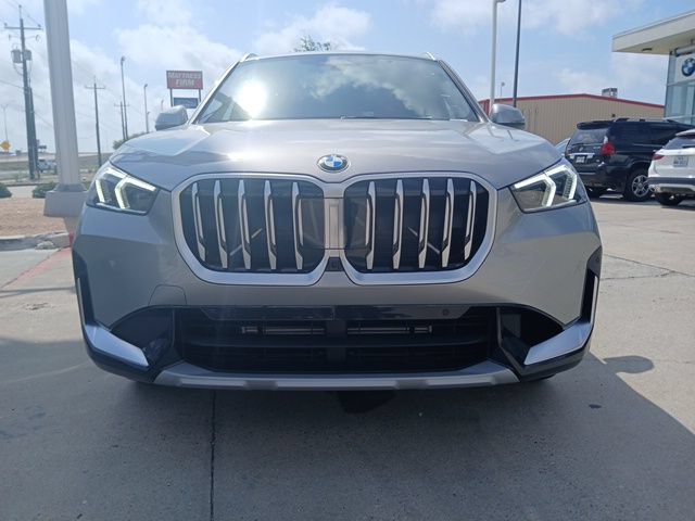 New 2025 BMW X1 xDrive28i w/ Technology Package AWD/4WD image 2