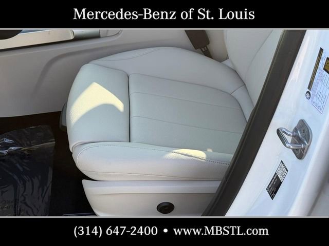 New 2026 Mercedes-Benz GLB 250 4MATIC image 14