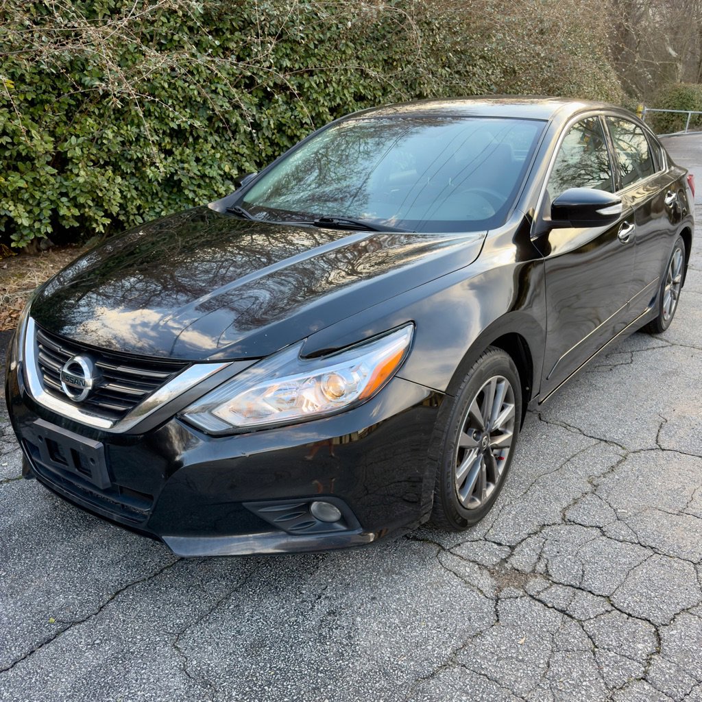 Used 2016 Nissan Altima 2.5 SV w/ Convenience Package FWD image 12