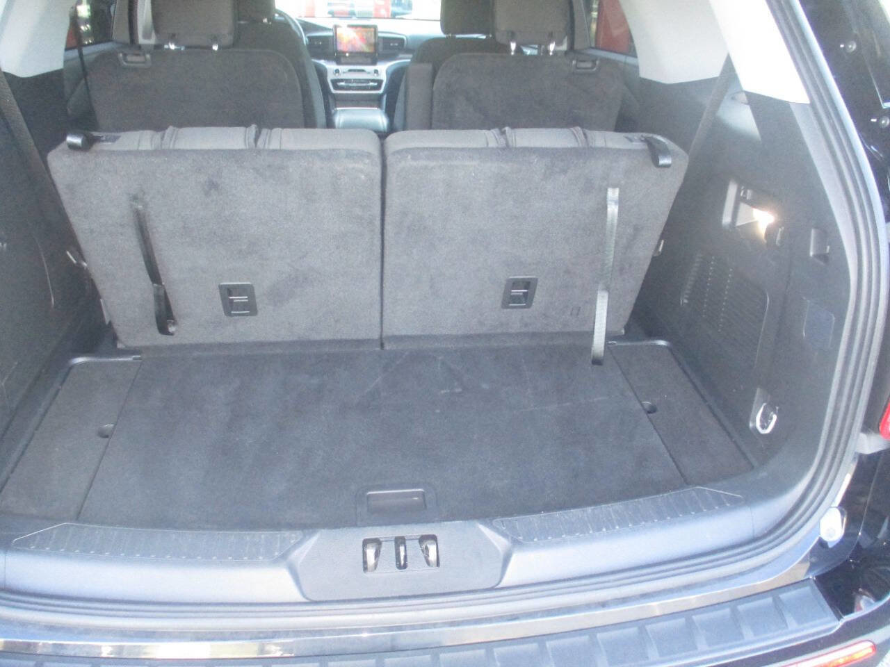 Used 2024 Ford Explorer XLT image 31