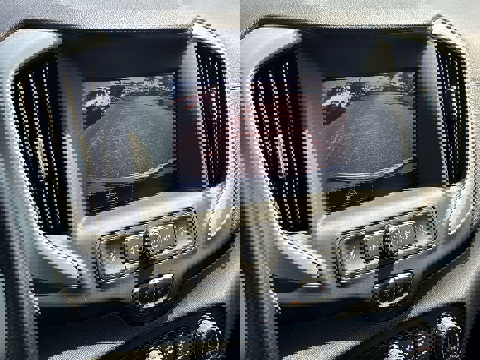 Certified 2024 GMC Terrain SLE w/ Driver Convenience Package image 25