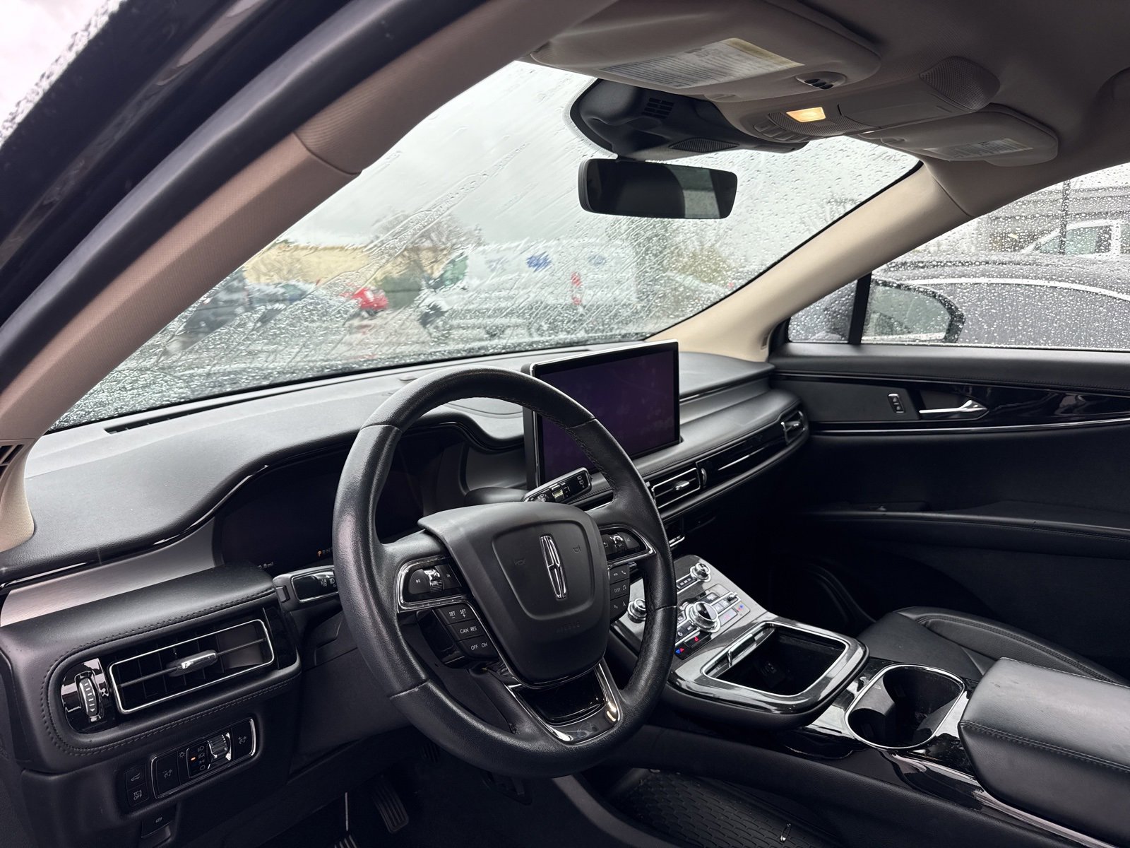 Used 2023 Lincoln Nautilus FWD w/ Premium Package image 12