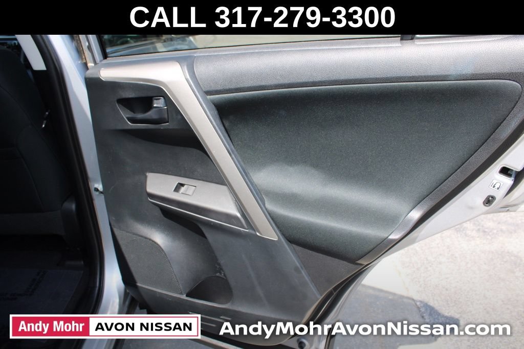 Used 2016 Toyota RAV4 LE AWD/4WD image 23