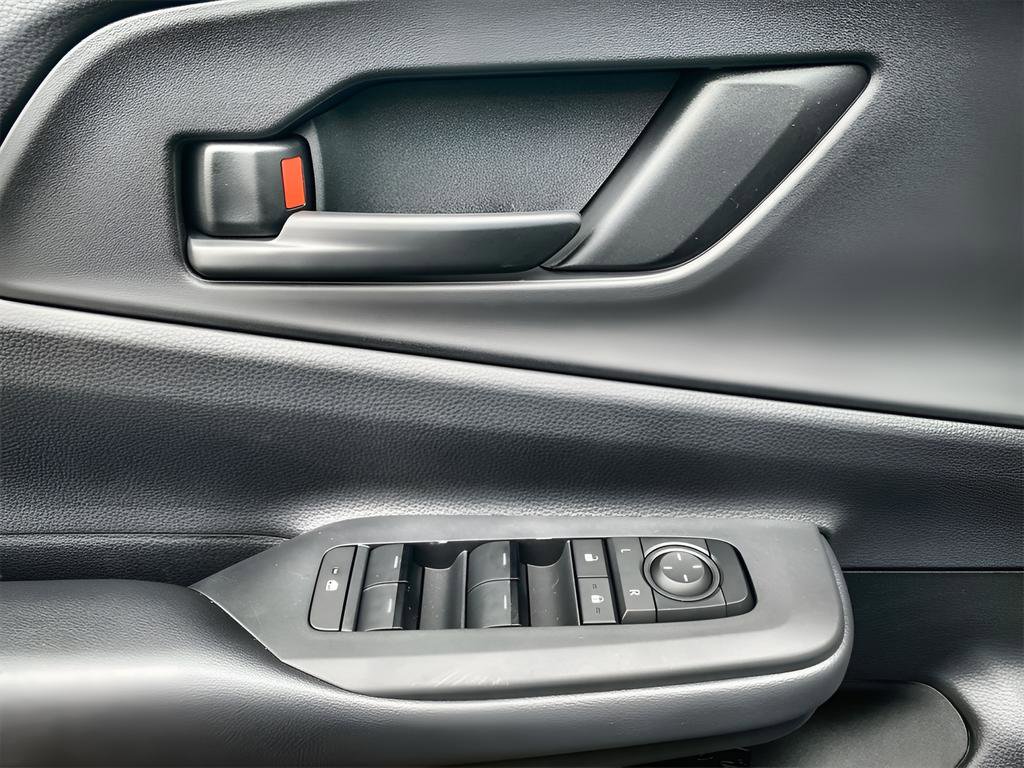 New 2026 Toyota Prius Plug-In Hybrid FWD image 14