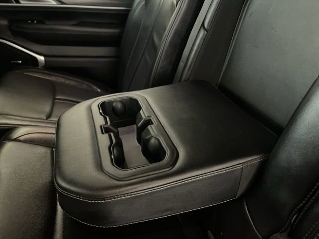 Used 2024 Jeep Wagoneer L Series II w/ Flexible Seating Group image 26