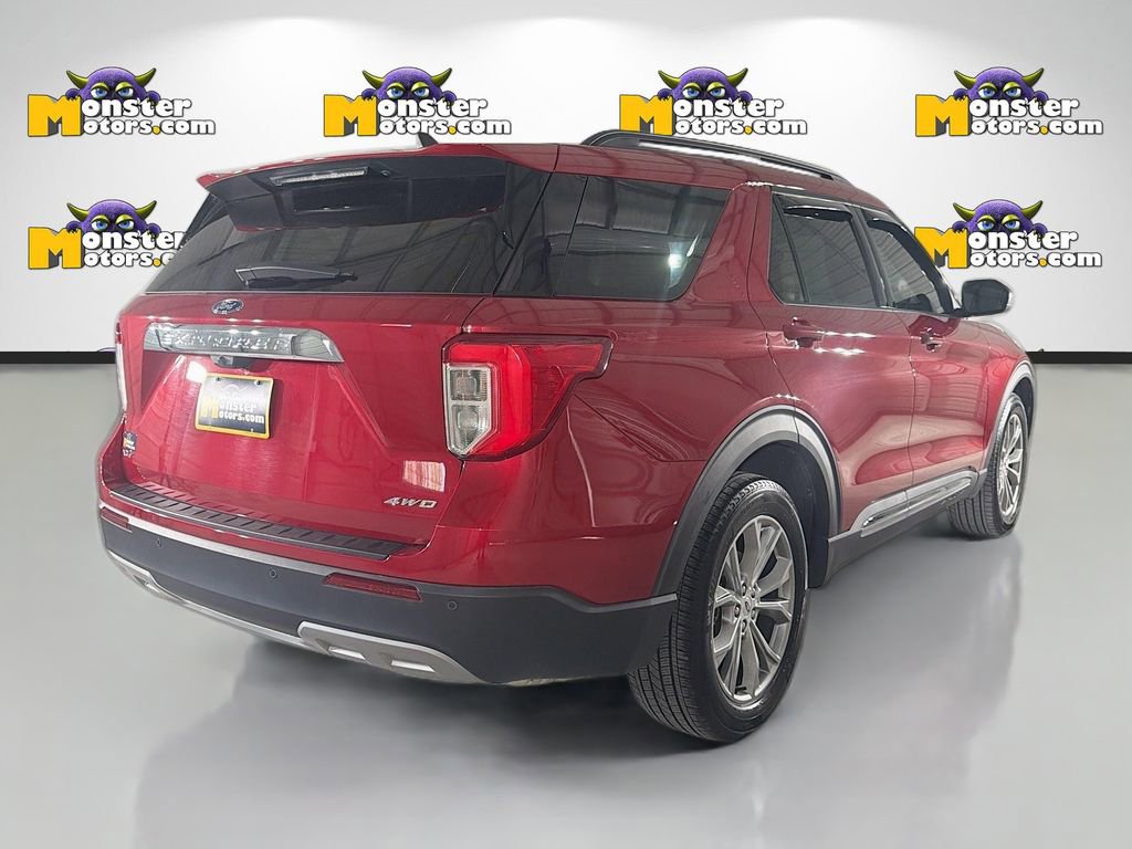 Used 2023 Ford Explorer XLT w/ Equipment Group 202A AWD/4WD image 5
