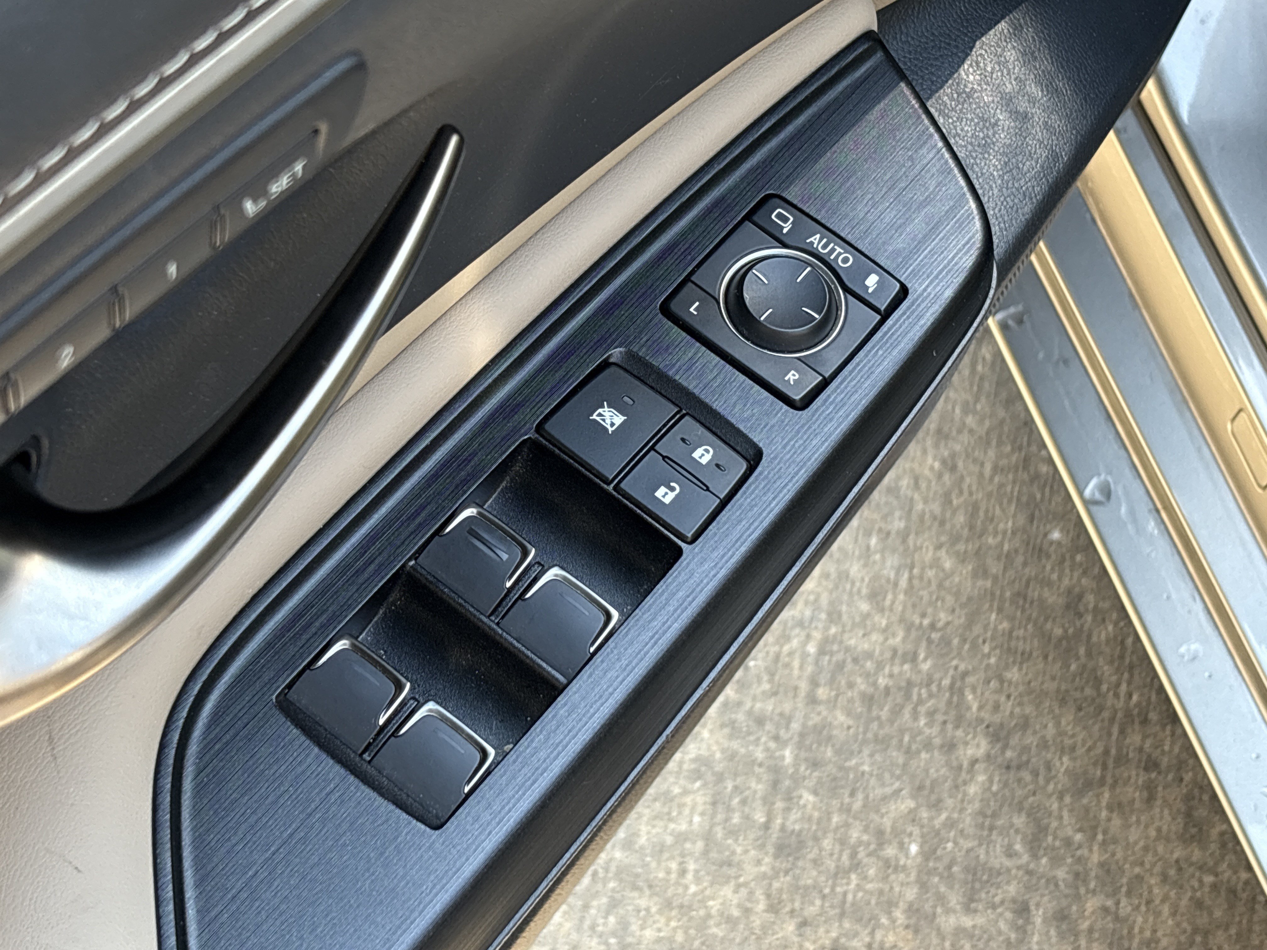 Certified 2021 Lexus ES 350 w/ Premium Package FWD image 15