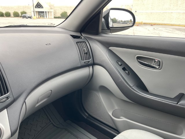 Used 2010 Hyundai Elantra GLS FWD image 20