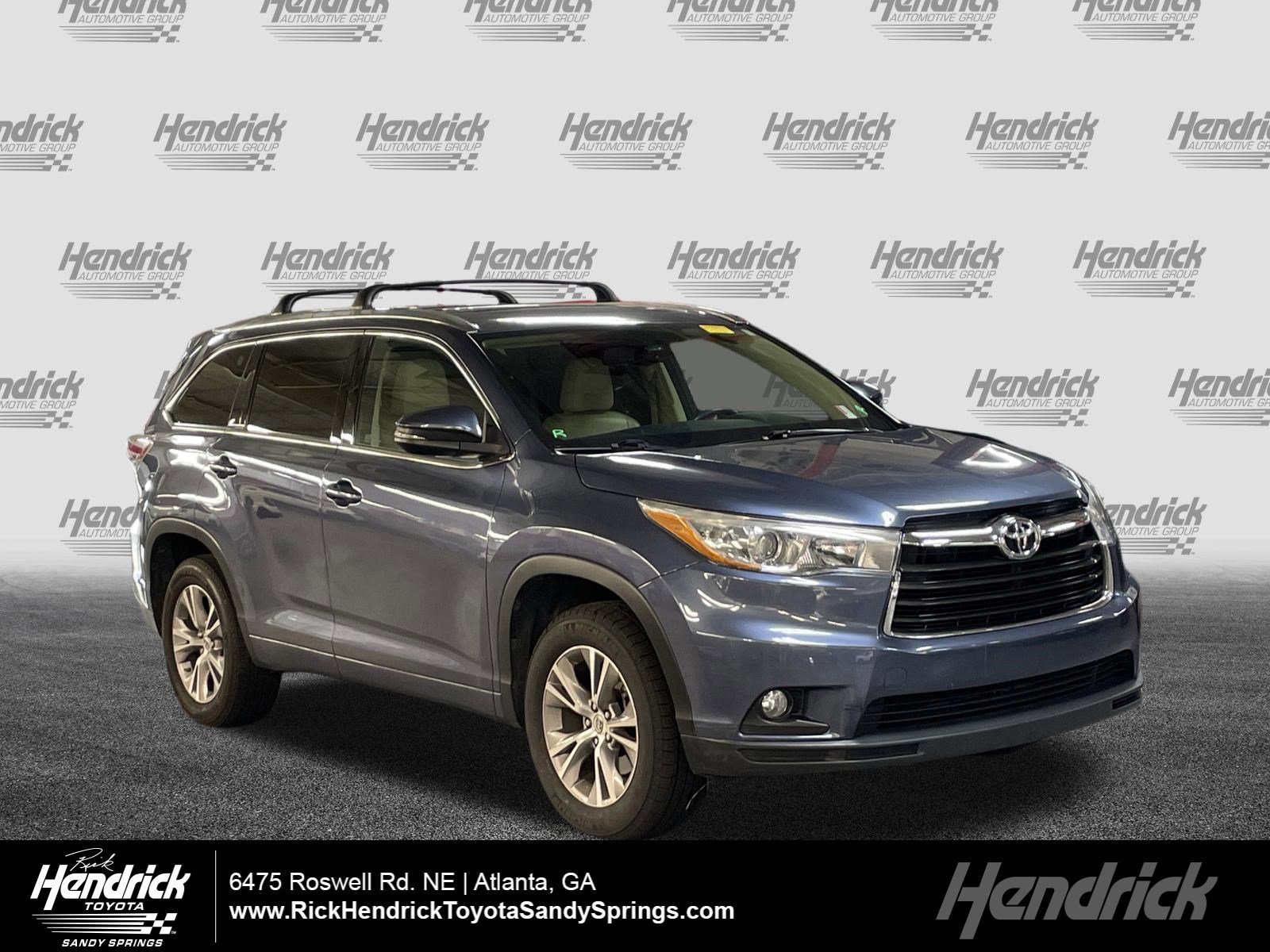 Used 2015 Toyota Highlander XLE FWD video 1